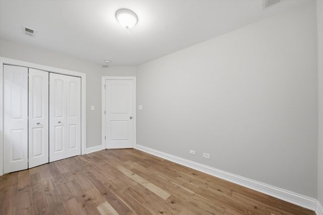 2527 W Harrison Street 2, Chicago, IL 60612
