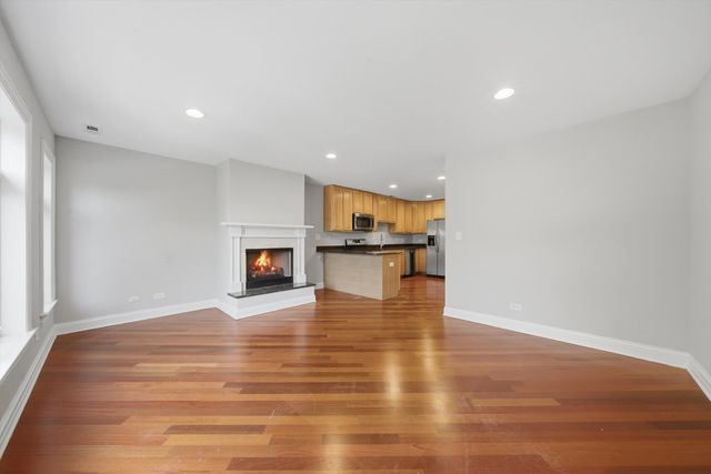 2527 W Harrison Street 2, Chicago, IL 60612
