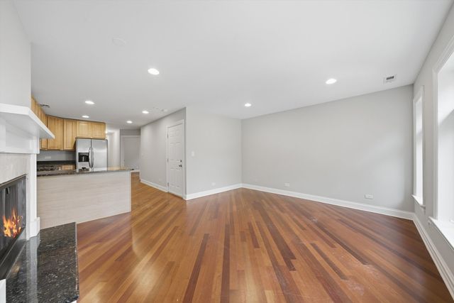 2527 W Harrison Street 2, Chicago, IL 60612