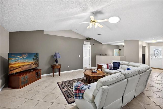 39 PRINCESS DOLORES LANE, Palm Coast, FL 32164