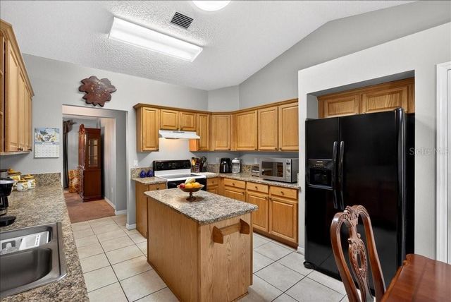 39 PRINCESS DOLORES LANE, Palm Coast, FL 32164