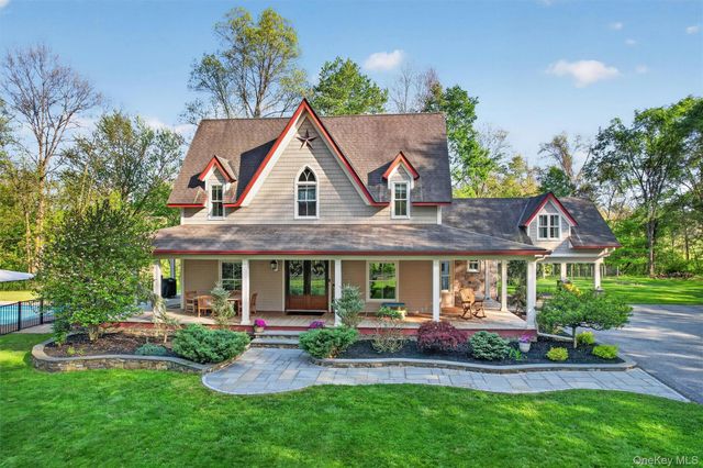 34 Sycamore Drive, Wallkill, NY 12589
