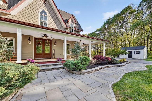34 Sycamore Drive, Wallkill, NY 12589
