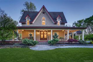 34 Sycamore Drive, Wallkill, NY 12589