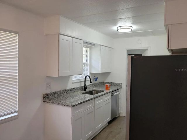 909 W CIRCLE STREET, Avon Park, FL 33825
