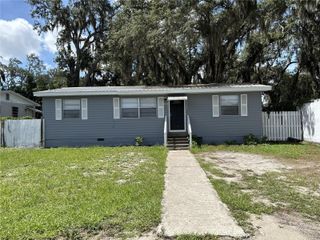 909 W CIRCLE STREET, Avon Park, FL 33825