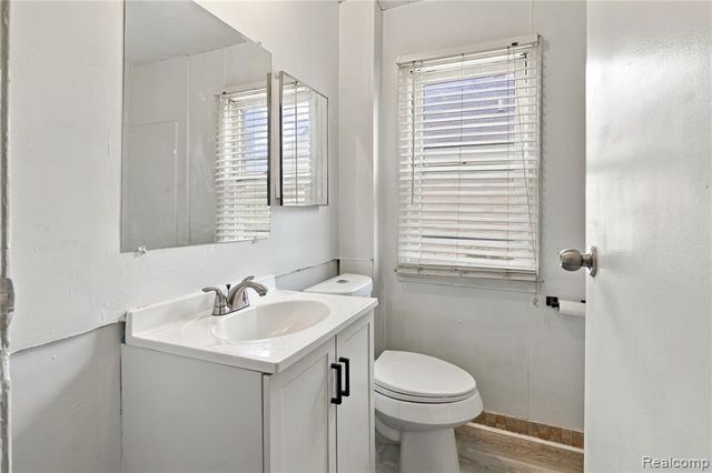 8212 Republic Avenue, Warren, MI 48089