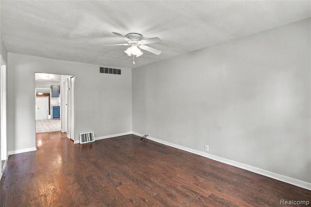8212 Republic Avenue, Warren, MI 48089