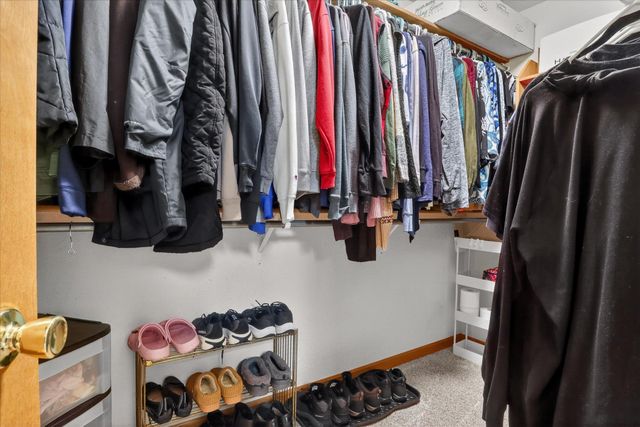 10076 Heather Lake Drive, Osceola, IN 46561