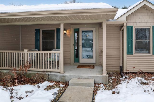 10076 Heather Lake Drive, Osceola, IN 46561