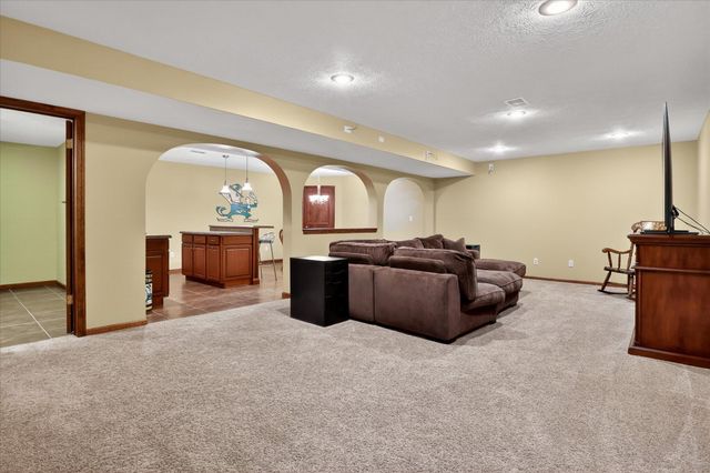 10076 Heather Lake Drive, Osceola, IN 46561