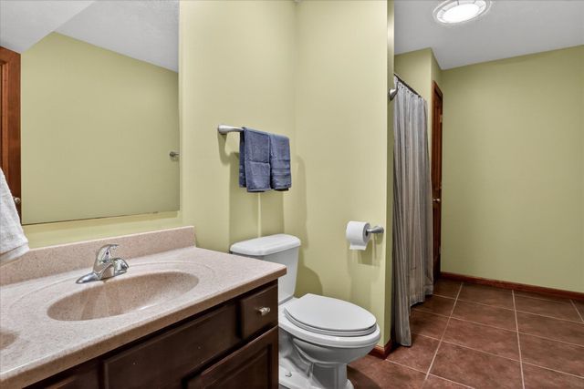 10076 Heather Lake Drive, Osceola, IN 46561