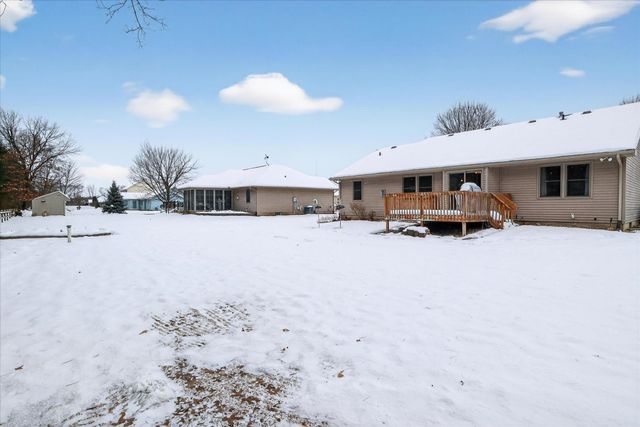 10076 Heather Lake Drive, Osceola, IN 46561