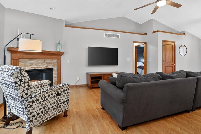 10076 Heather Lake Drive, Osceola, IN 46561