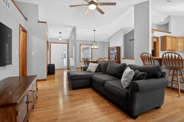 10076 Heather Lake Drive, Osceola, IN 46561