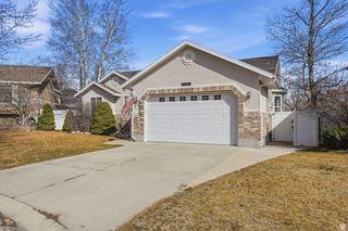 10519 S POPLAR GROVE DR, South Jordan, UT 84009