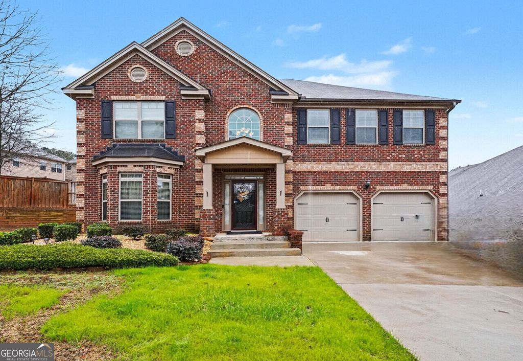 90 Waters Edge Lane, Covington, GA 30014