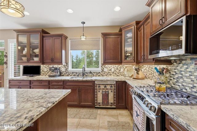 11655 E Kyrok Circle, Palmer, AK 99645