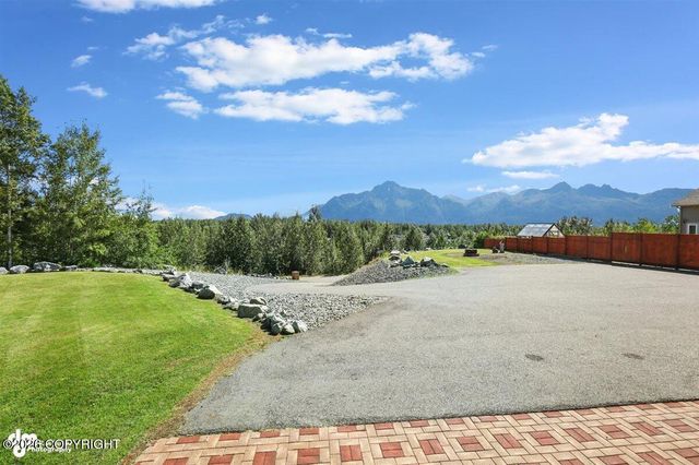 11655 E Kyrok Circle, Palmer, AK 99645