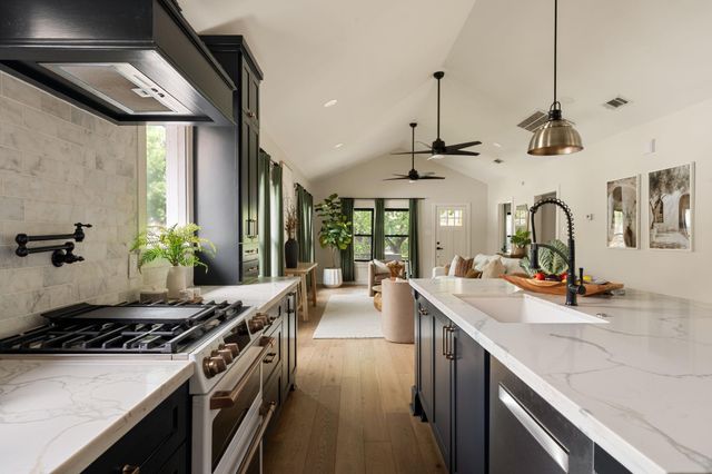 1022 Key Street, Houston, TX 77009