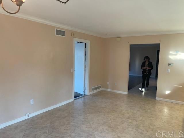 11417 Poblado Road, San Diego, CA 92127