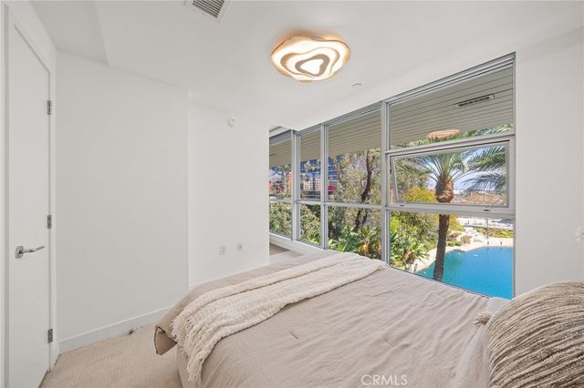 9 MacArthur Place N402, Santa Ana, CA 92707