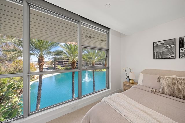 9 MacArthur Place N402, Santa Ana, CA 92707