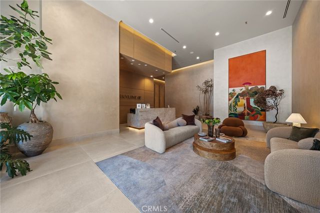 9 MacArthur Place N402, Santa Ana, CA 92707