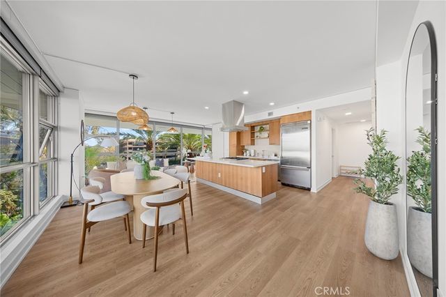 9 MacArthur Place N402, Santa Ana, CA 92707
