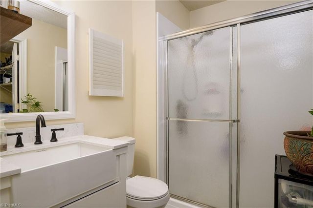 2409 Cottage Place, Greensboro, NC 27455