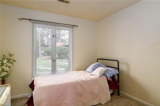 2409 Cottage Place, Greensboro, NC 27455