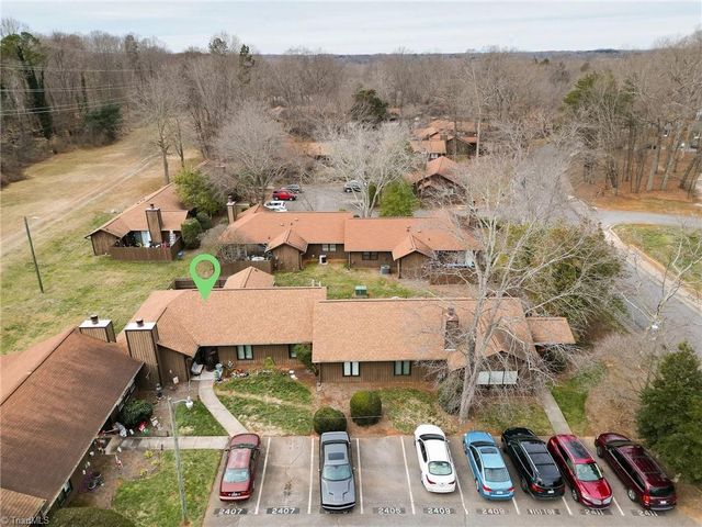 2409 Cottage Place, Greensboro, NC 27455