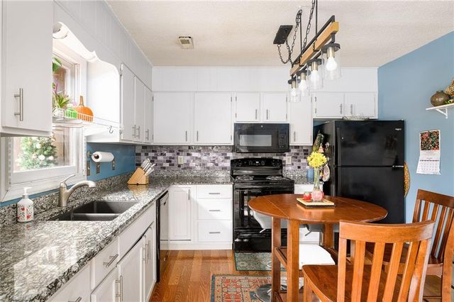 2409 Cottage Place, Greensboro, NC 27455