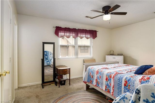 2409 Cottage Place, Greensboro, NC 27455