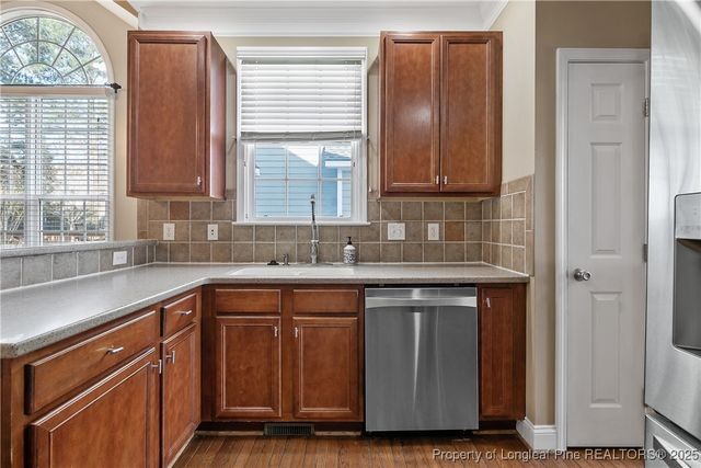 147 Lamplighter Way, Spring Lake, NC 28390