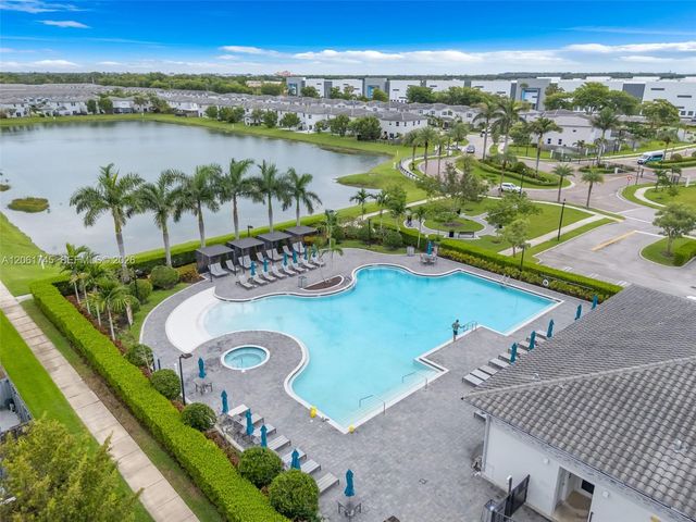 2660 SE 15th St, Homestead, FL 33035