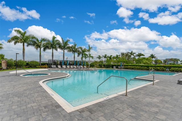 2660 SE 15th St, Homestead, FL 33035