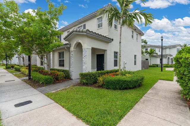 2660 SE 15th St, Homestead, FL 33035