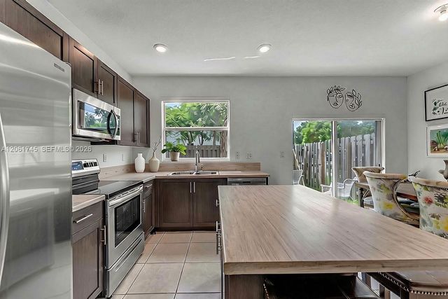 2660 SE 15th St, Homestead, FL 33035