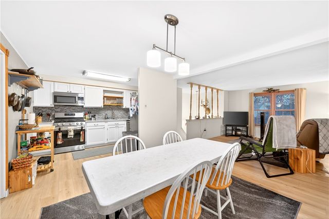 445 Lexington Dr, Hempfield Twp, PA 15601