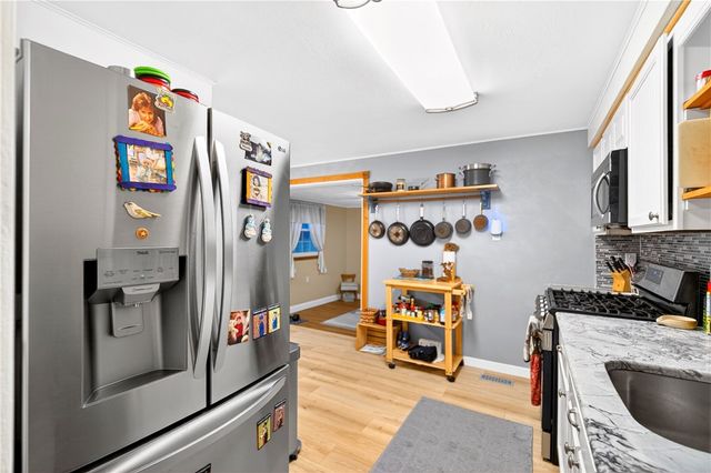 445 Lexington Dr, Hempfield Twp, PA 15601