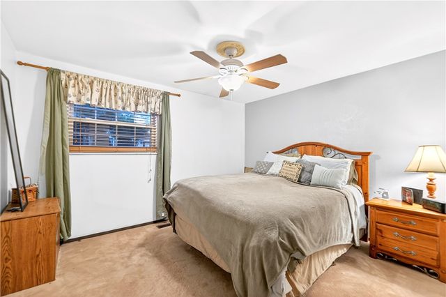 445 Lexington Dr, Hempfield Twp, PA 15601