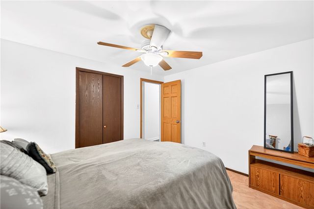445 Lexington Dr, Hempfield Twp, PA 15601