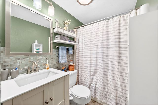 445 Lexington Dr, Hempfield Twp, PA 15601