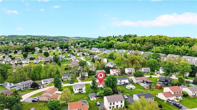445 Lexington Dr, Hempfield Twp, PA 15601