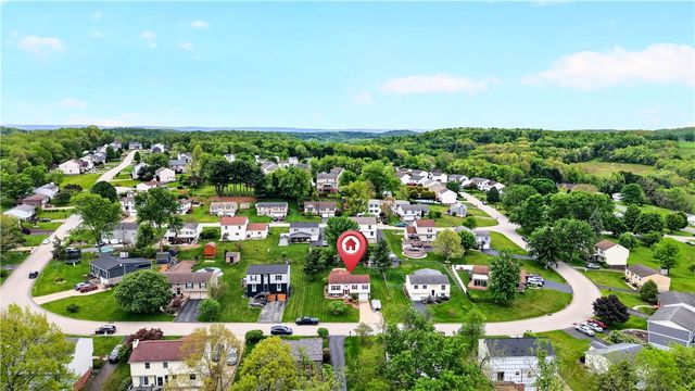 445 Lexington Dr, Hempfield Twp, PA 15601