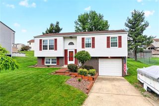 445 Lexington Dr, Hempfield Twp, PA 15601