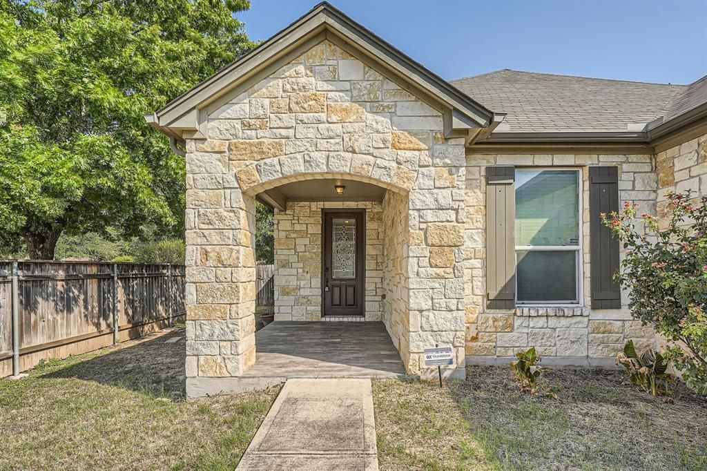 1100 Hyde Park DR, Round Rock, TX 78665