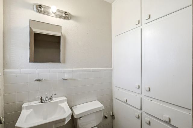 8712 Guadalupe Road, Fort Worth, TX 76116