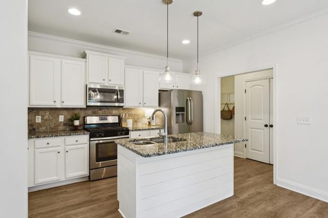 32 Parkmont Lane, Dallas, GA 30132